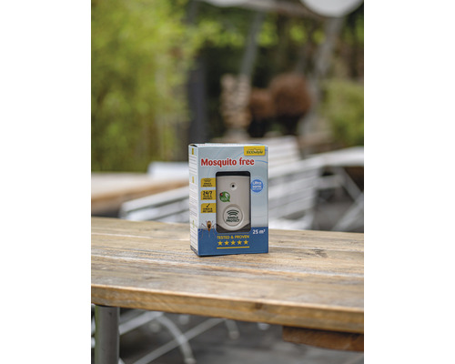 EcoDstyle muggenverjager voor binnenshuis op een houten tafel