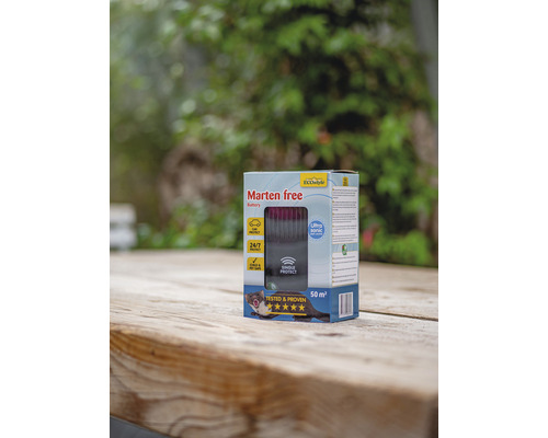 ECOstyle marterverjager batterijverpakking op een houten tafel