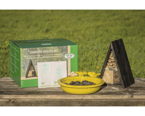 Complete insectenhotel set met insectenhuis, insectendrinkbak en zaad