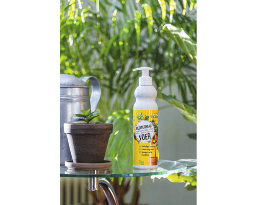 Fles Mediterranea AK plantenvoeding voor citrus en olijven