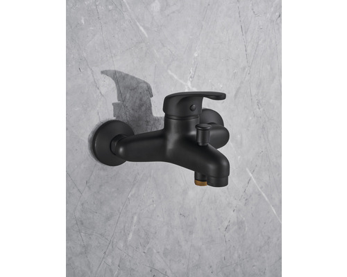 Zwarte eenhendel badkraan voor wandmontage
