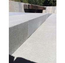 Close-up van betonnen terrastegels buiten