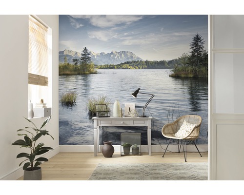 KOMAR Fotobehang vlies SHX9-004 Wanderlust - Stefan Hefele At the end of the day 450x280 cm Woonkamer met fotobehang van een meer in de bergen