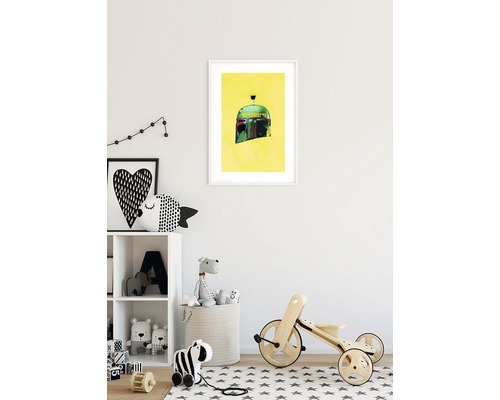 Decoratieve afbeelding van een helm in een kinderkamer