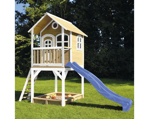 Speelhuis met glijbaan en zandbak voor de tuin