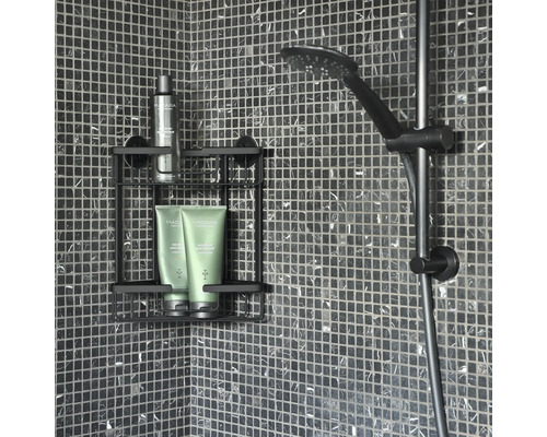 Douchescène met doucherek en douchekop