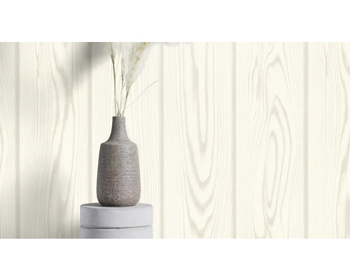 Decoratief behang met houtlook met vaas en droogbloemen op een sokkel