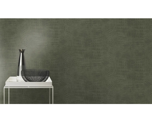 Vinylbehang met krokodillenleerlook op een muur