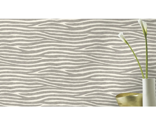 Behang met streepjesmotief als decoratie