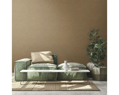 Woonkamer met modulaire bank, salontafel, kamerplant en tapijt