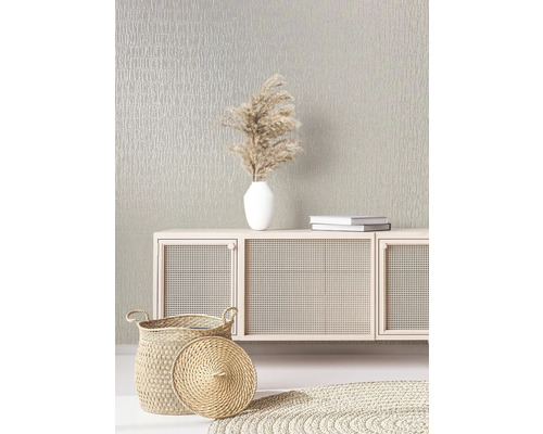 Decoratieve scène met rotan meubels, manden en behang
