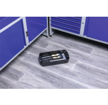 Gereedschapskoffer met steekbeitels en winkelhaak voor werkplaatskasten