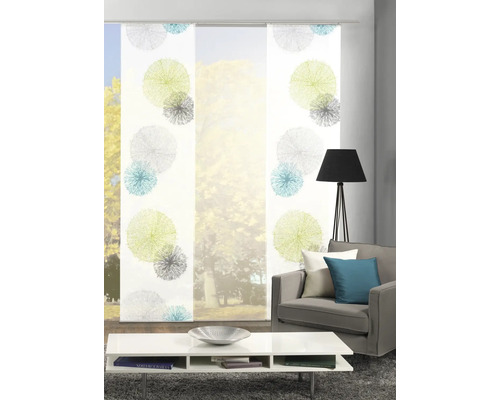 Decoratief schuifelement met abstract patroon in de woonkamer.