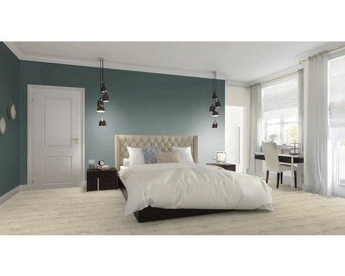 STYLECOLOR Colorful Walls Muur- en plafondverf Oregon 2,5 l Lichte slaapkamer met tweepersoonsbed, nachtkastjes, bureau en plafondlampen