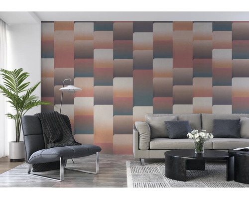 Woonkamer met meerkleurig fotobehang in verticale banen