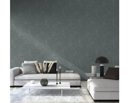 Woonkamer met grijs marmerbehang en moderne meubels