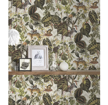 Behang met jungle thema en dierenprint op een muur