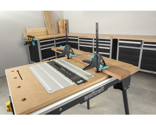Wolfcraft werkbank met werkstuk en snelspan klemmen