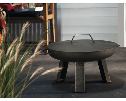 Vuurplaats met deksel voor de tuin