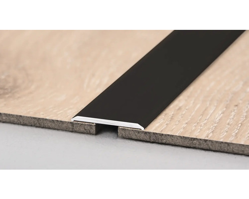 Vloerprofiel om een ​​expansievoeg tussen twee vloerbedekkingen af ​​te dekken