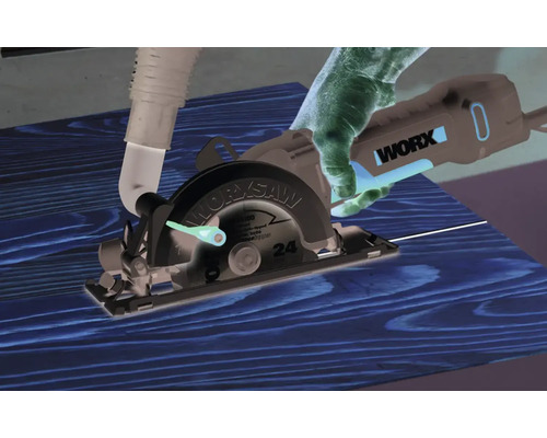 Handcirkelzaag van het merk Worx bij het zagen van hout