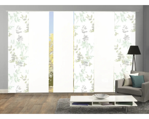 Kameroverzicht met schuifgordijnen met bladerpatroon