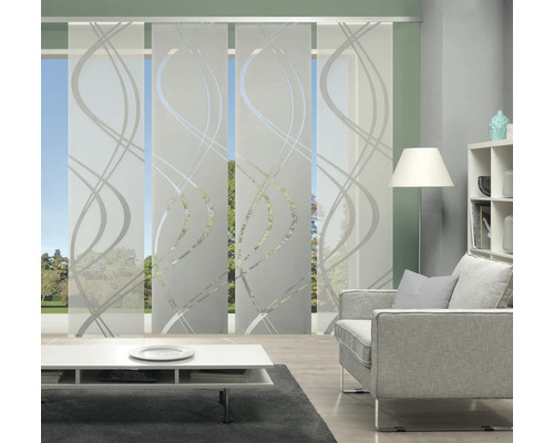 Woonkamer met schuifgordijnen met golfpatroon