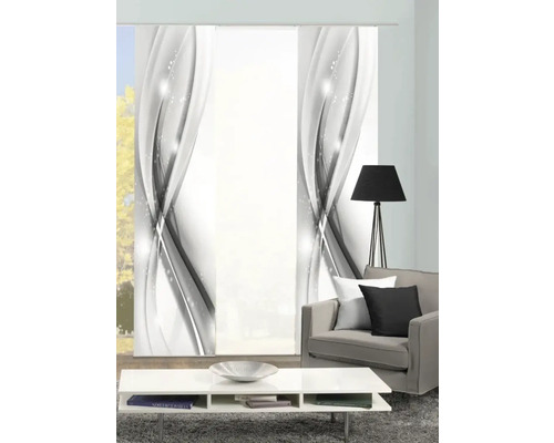 Decoratieve woonkamer met schuifgordijnen met abstract patroon