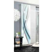 Decoratief schuifgordijnpaneel met abstract ontwerp in een woonkamer.