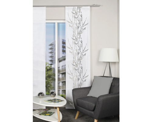 Woonkamer met schuifpanelen met plantmotief