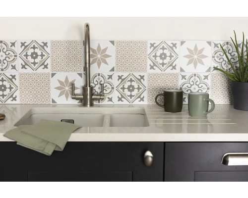 D-C-FIX Plaktegel PVC zelfklevend lina beige 15,2x15,2 cm 6 stuks Keukenspoelbak met kraan, theedoek, mokken en decoratieve tegels