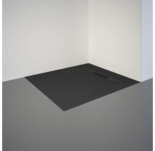 Inloopdouche met afvoergoot in een badkamer