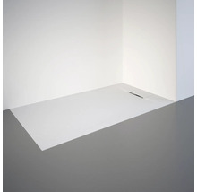 Inloopdouche met afvoergoot in de badkamer.