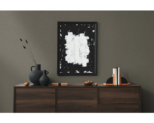 Decoratieve scène met dressoir, schilderij, vazen en boekensteunen