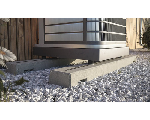 Fundamentdrager voor warmtepomp op grindbed