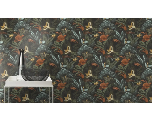 Behang met planten- en vogelmotief in jungle stijl