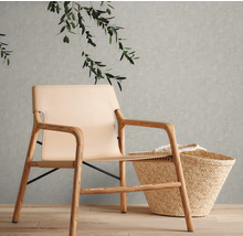 Fauteuil met houten frame en mand
