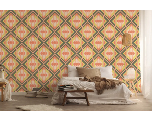 Slaapkamer met geometrisch diamantvormig behang