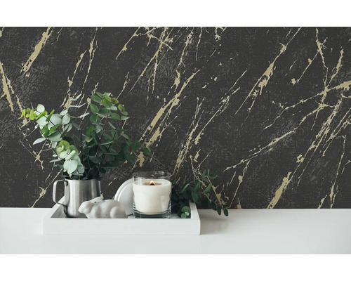Decoratieve wandbekleding met marmer behang in grijs en goud