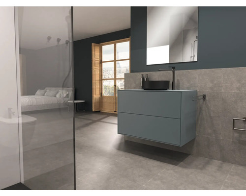 Moderne badkamer met wastafelonderkast, spiegel en inloopdouche