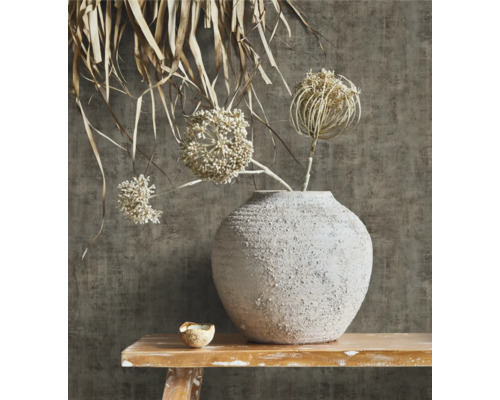Decoratieve scène met vaas, bloemen en tafel