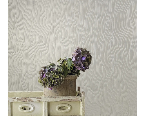 Behang met golvend patroon en plantendecoratie