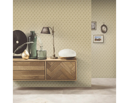 Interieurontwerp met behang, dressoir en decoratie