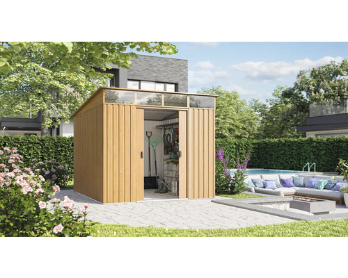 Tuinhuis met schuifdeur en bovenlicht in de tuin