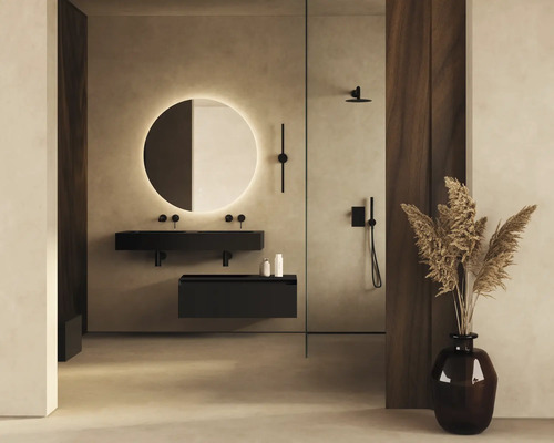 Moderne badkamer met wastafels, spiegel met verlichting en douche