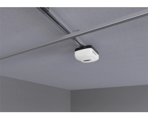 Garagepoortopener aan het plafond gemonteerd