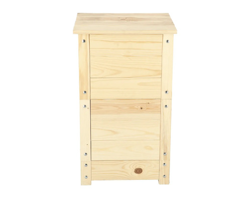 Houten commode voor de tuin