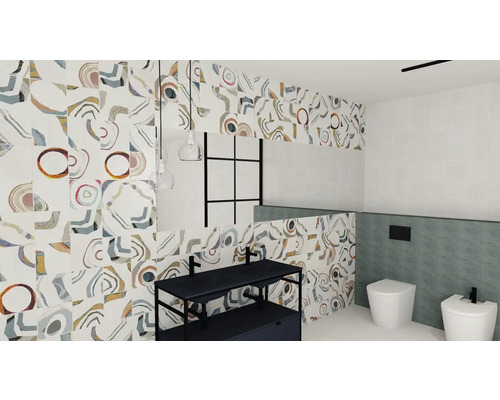 Badkamer met wastafel, toilet, bidet en betegelde muren met patroon