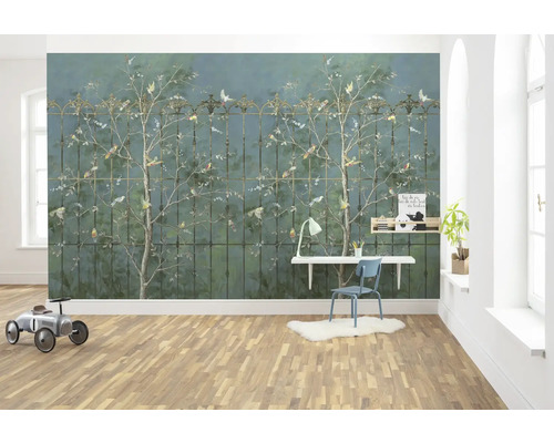 KOMAR Fotobehang vlies P272-VD4 Pure 2 Birdsong Breeze 400x250 cm Kamer met behangpatroon, bureau en speelgoedauto