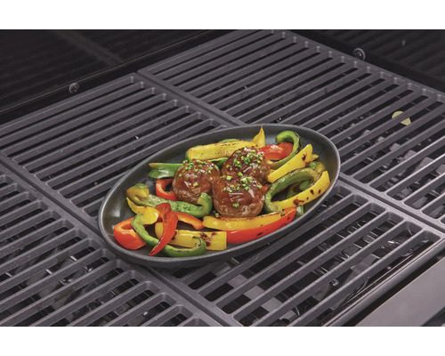 Gehaktballetjes met groenten op grillplaat